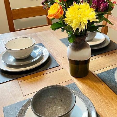 יורק 1 Merchants Gate - 2 Bedroom, City Apartment With Private Parking מראה חיצוני תמונה